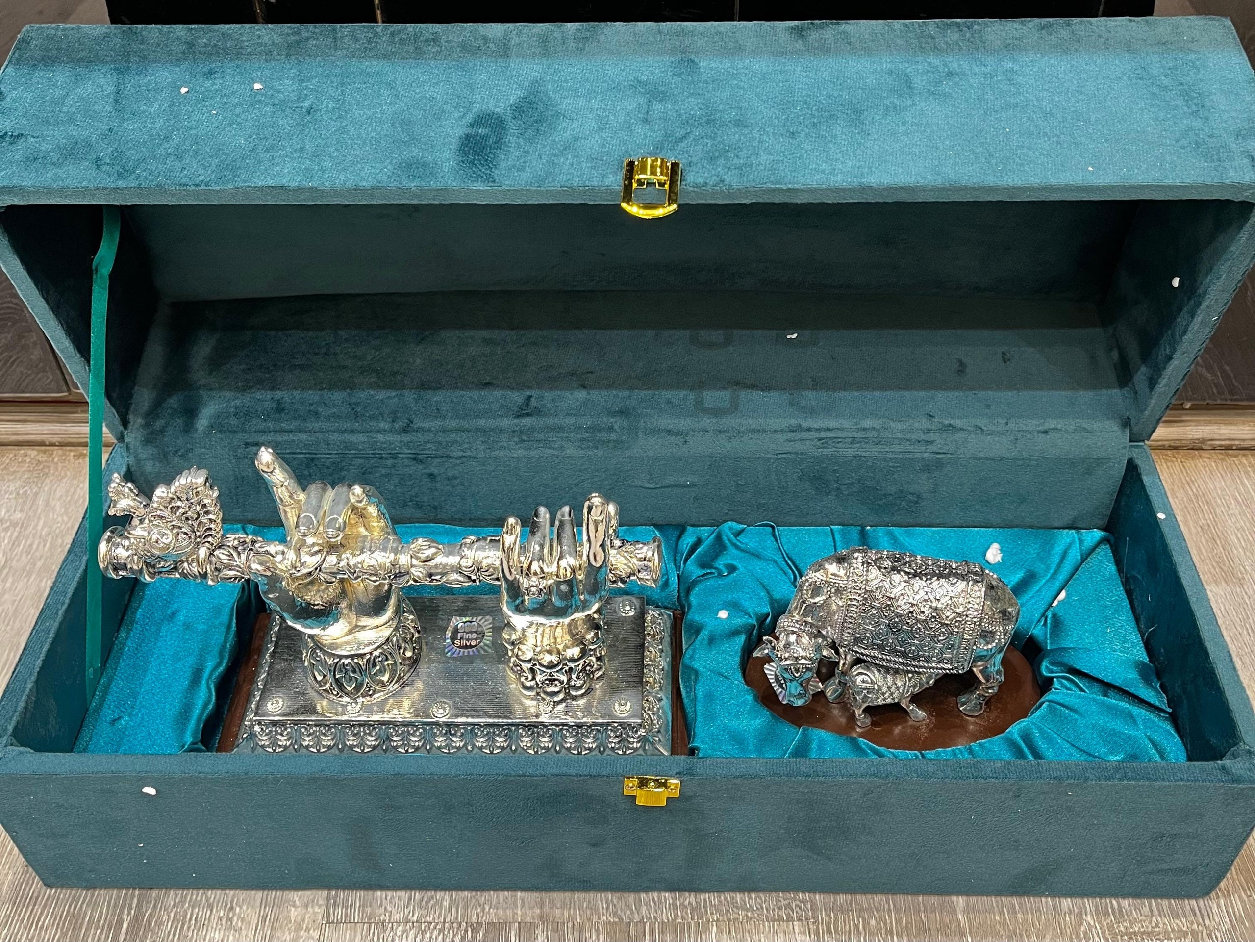 Silver Kamadhenu & Krishna Flute